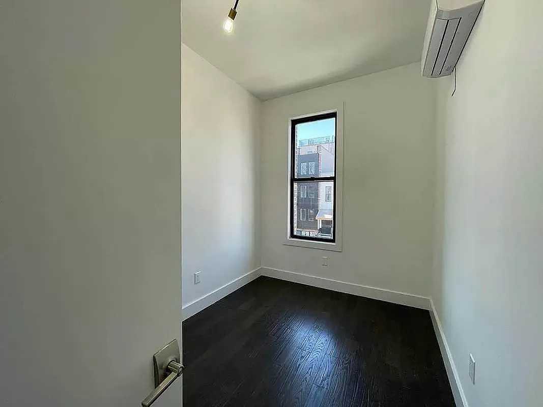 1114 Halsey Street #3 - Photo 5 of 5