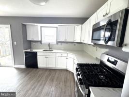 featured image of 416 Hooper Ave