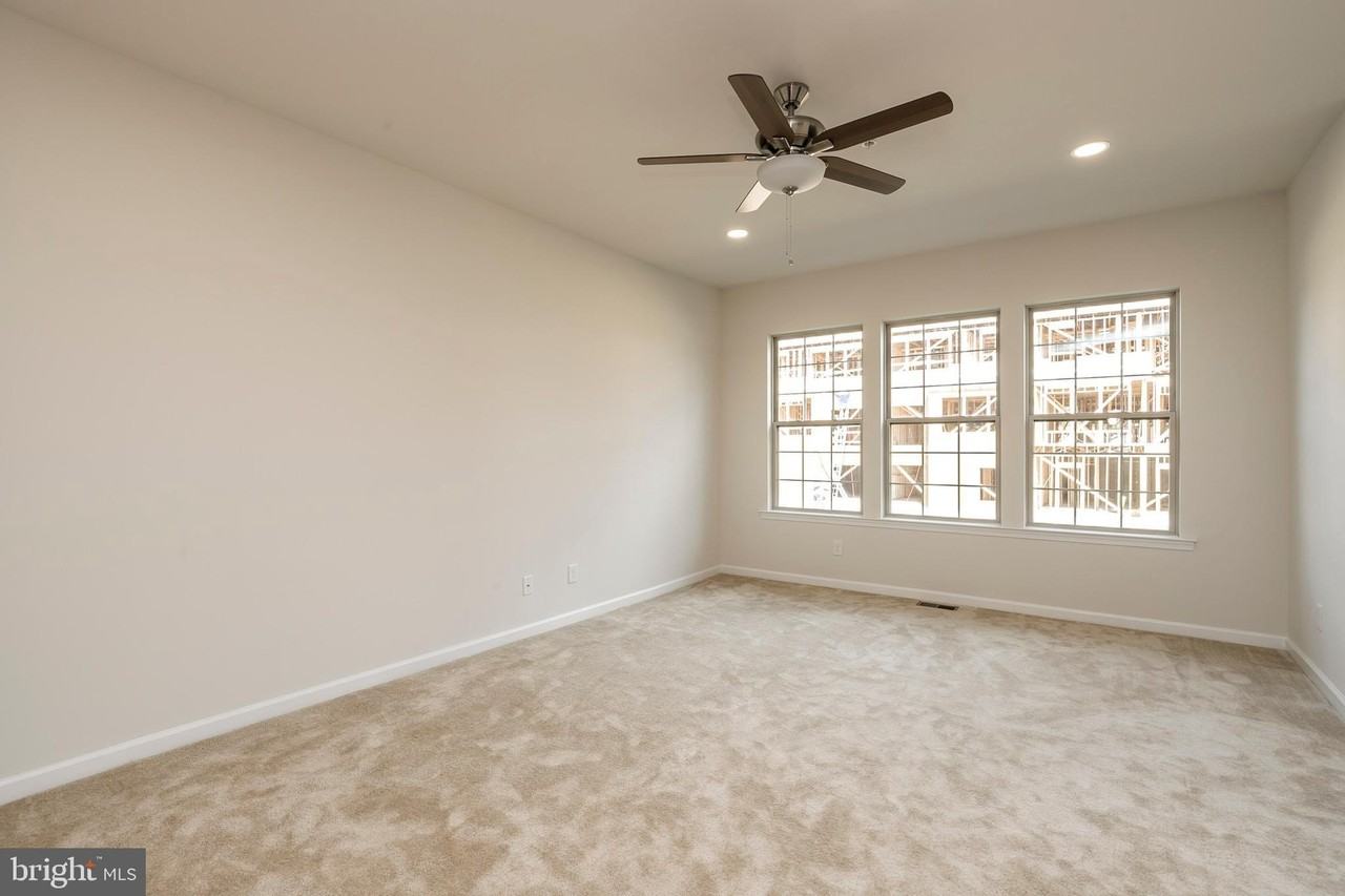 9 Nicklaus Dr - Photo 4 of 18