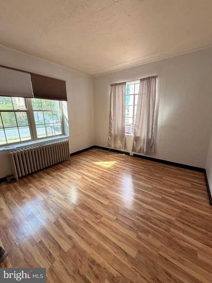 2801 N 2nd St #B2 - Photo 5 of 9