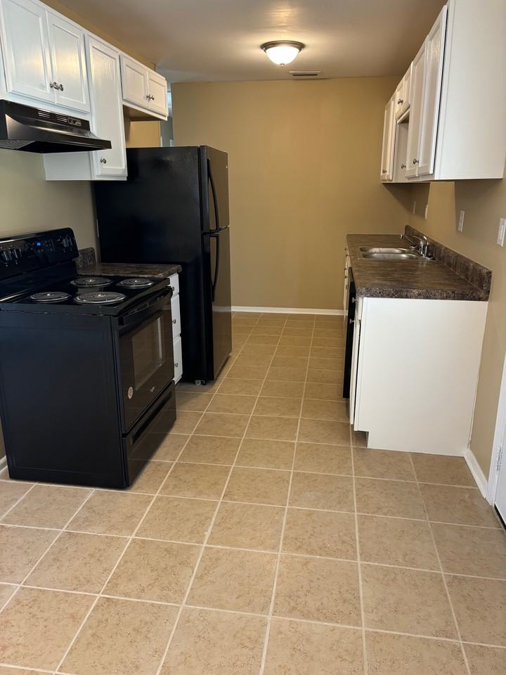 5920 Windy Hill Cir S #1 - Photo 5 of 20