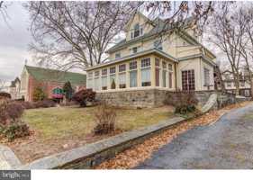 featured image of 303 Sharon Ave ## 305