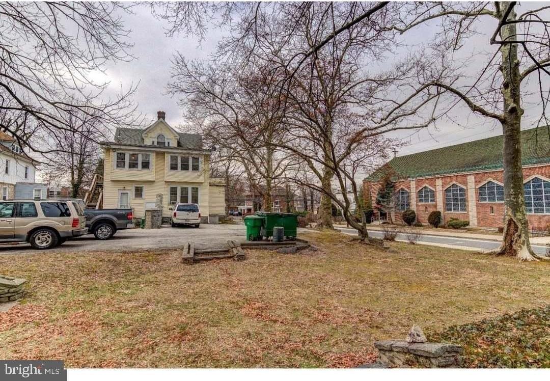 303 Sharon Ave - Photo 4 of 4