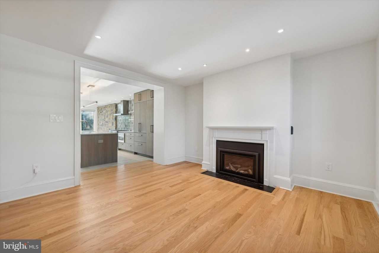 767 Newtown Rd - Photo 7 of 26