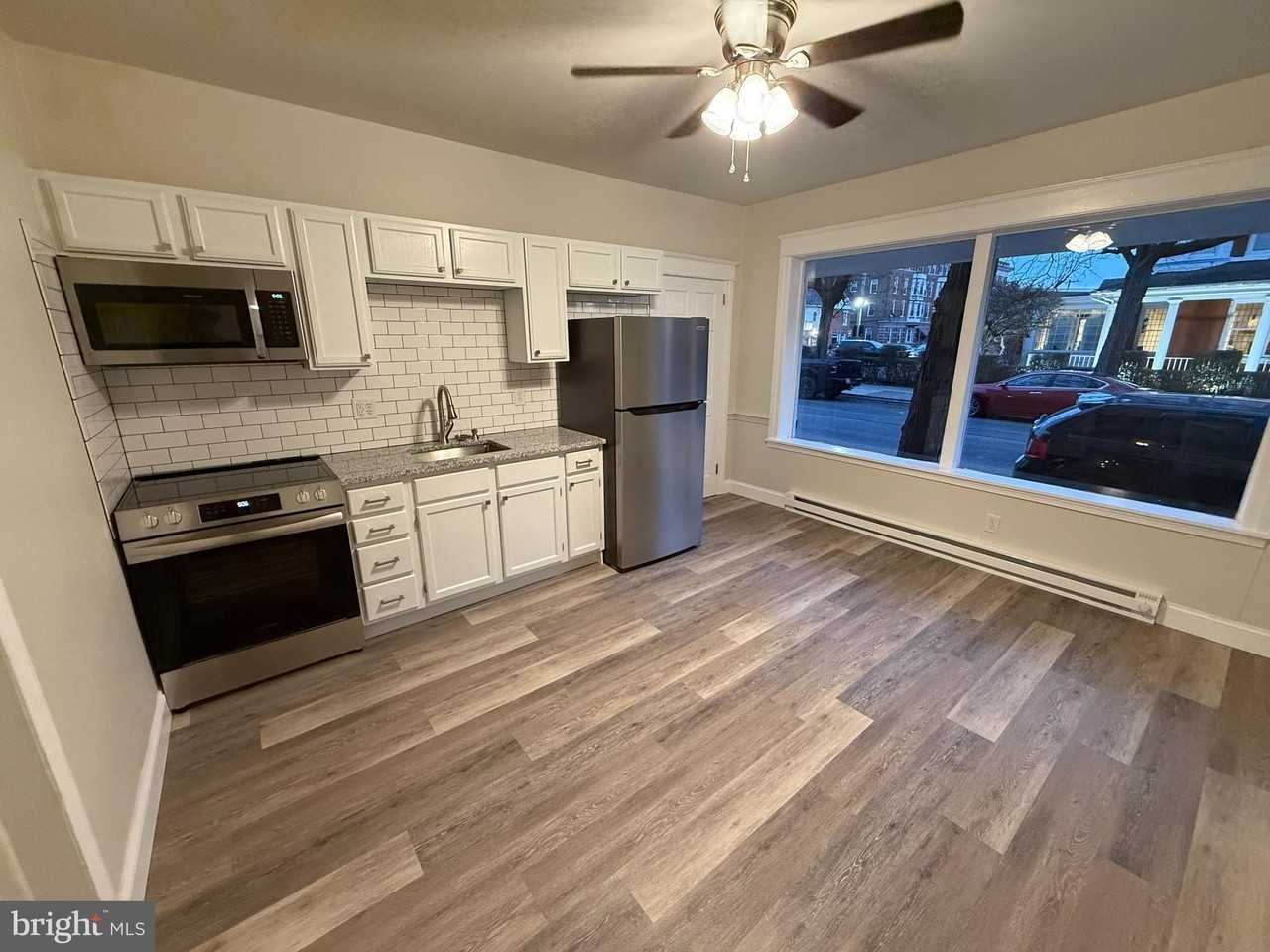 63 King St #2 - Photo 3 of 7