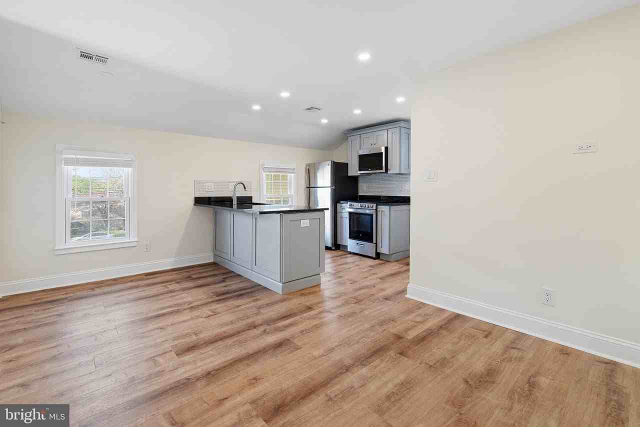 103 Krewson Ter - Photo 4 of 21