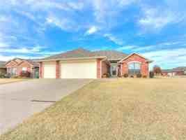 featured image of 4817 Montrose Dr #1