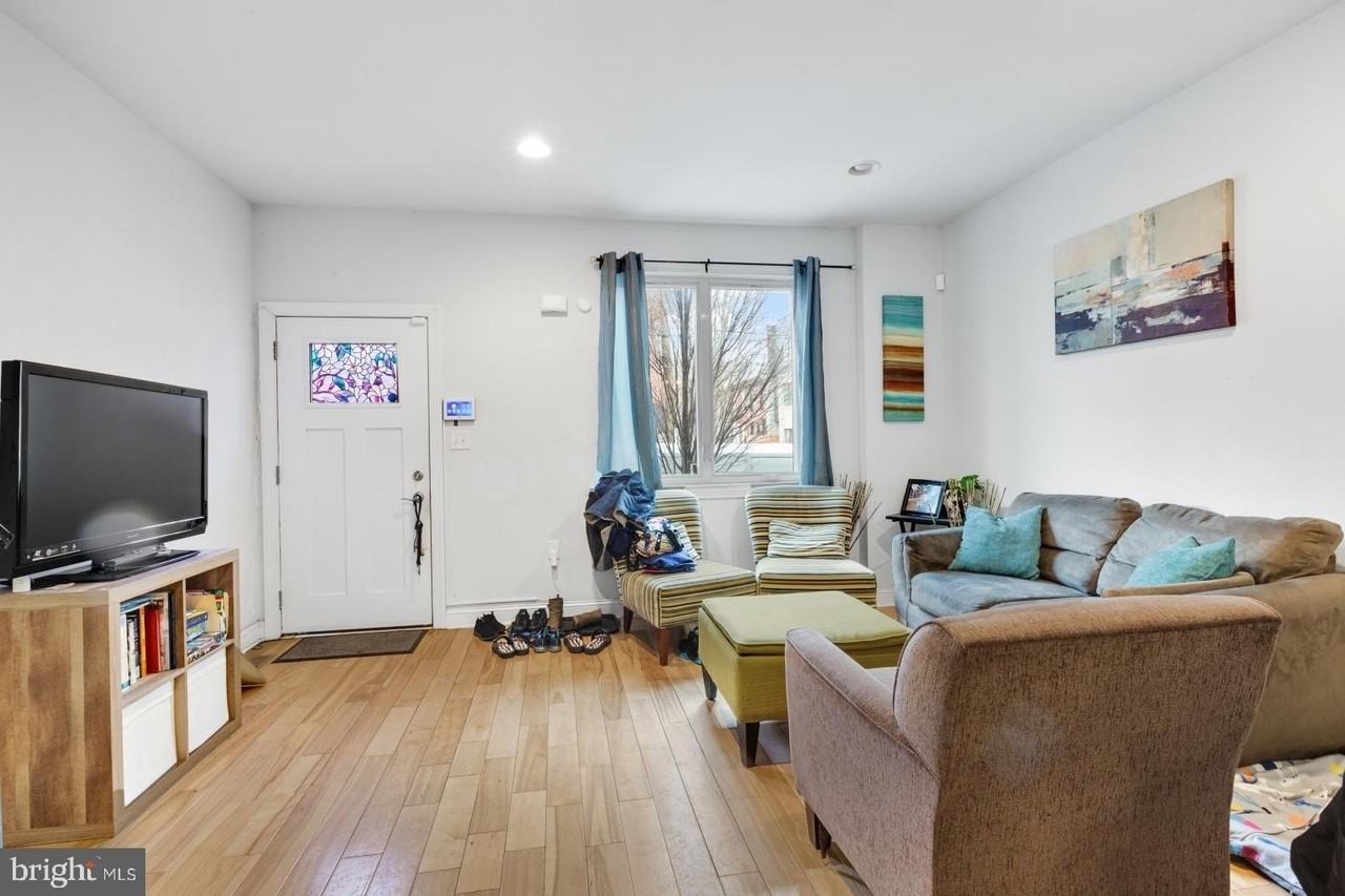 2629 Cedar St - Photo 3 of 30