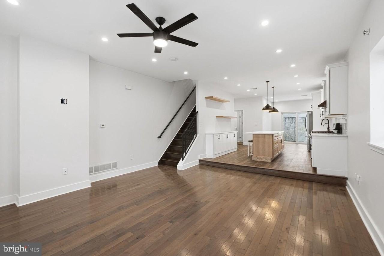 2106 Manton St - Photo 4 of 34