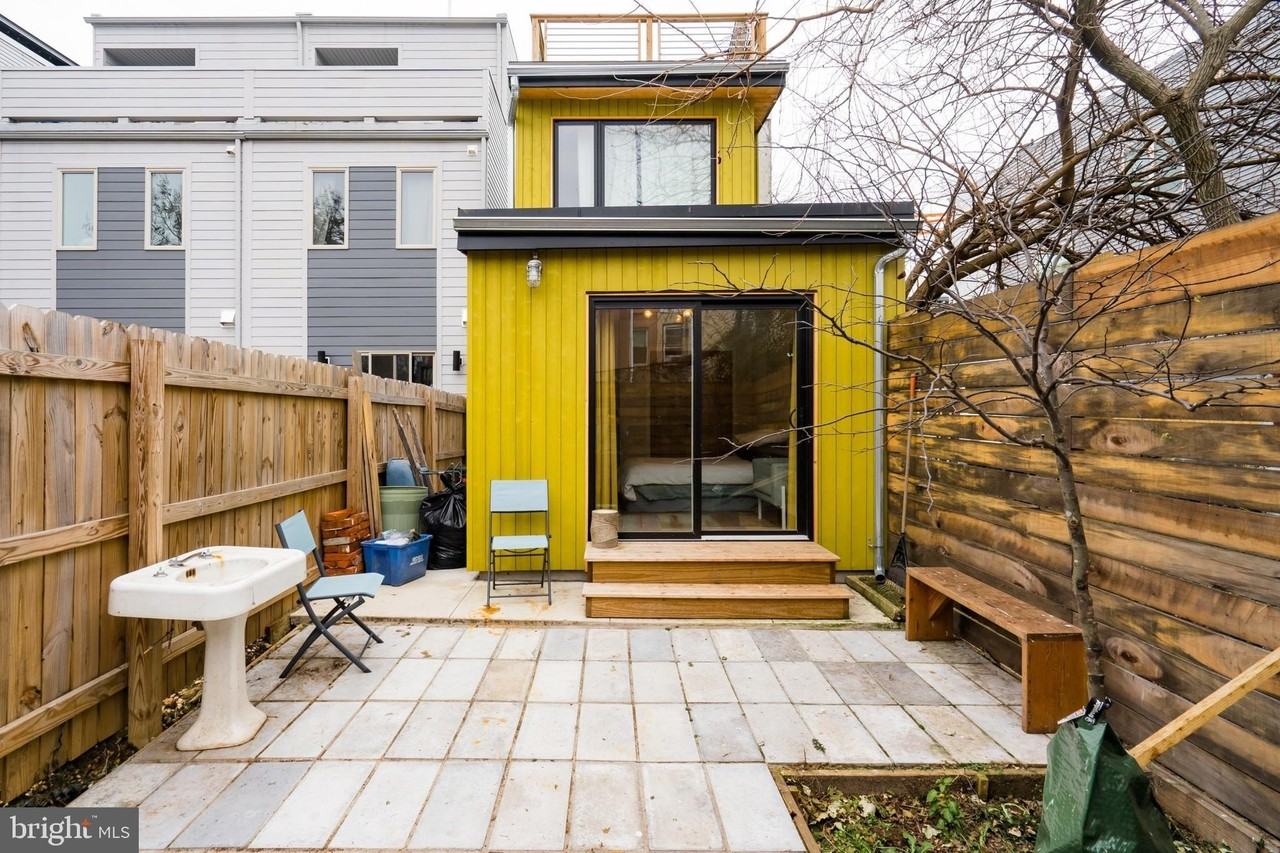 1912 E Cumberland St - Photo 2 of 26