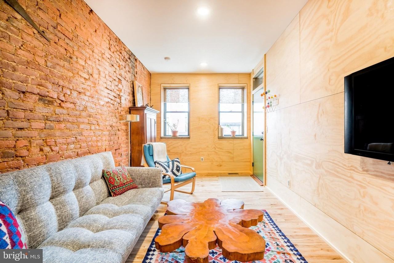 1912 E Cumberland St - Photo 5 of 26