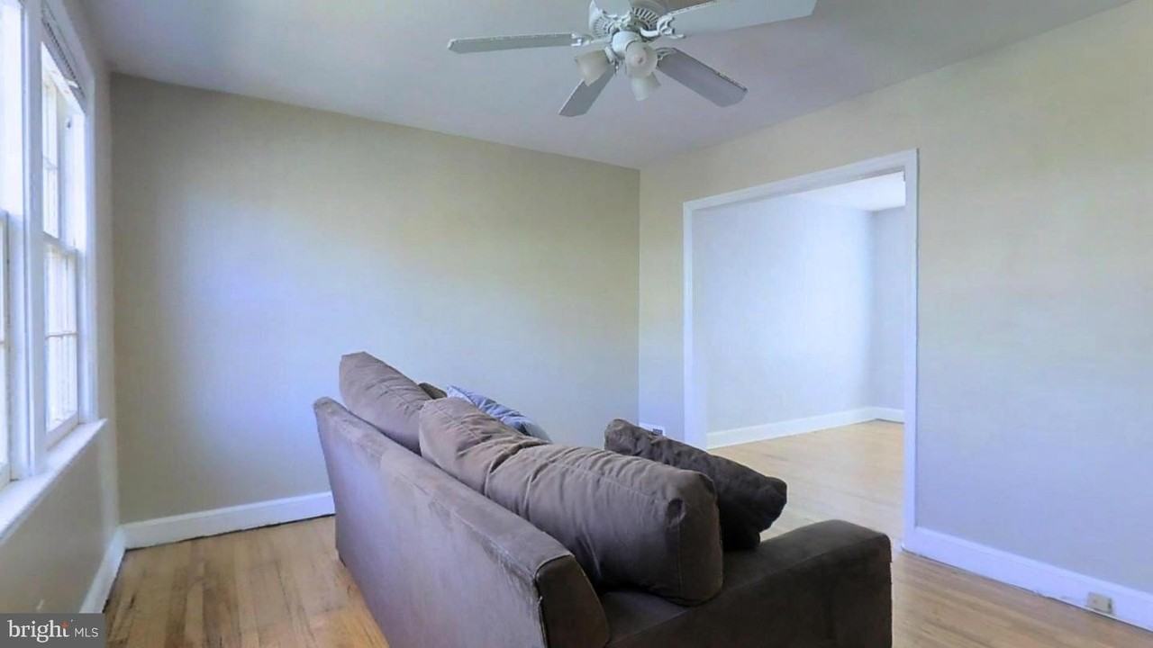 2112 N Brandywine St - Photo 2 of 11