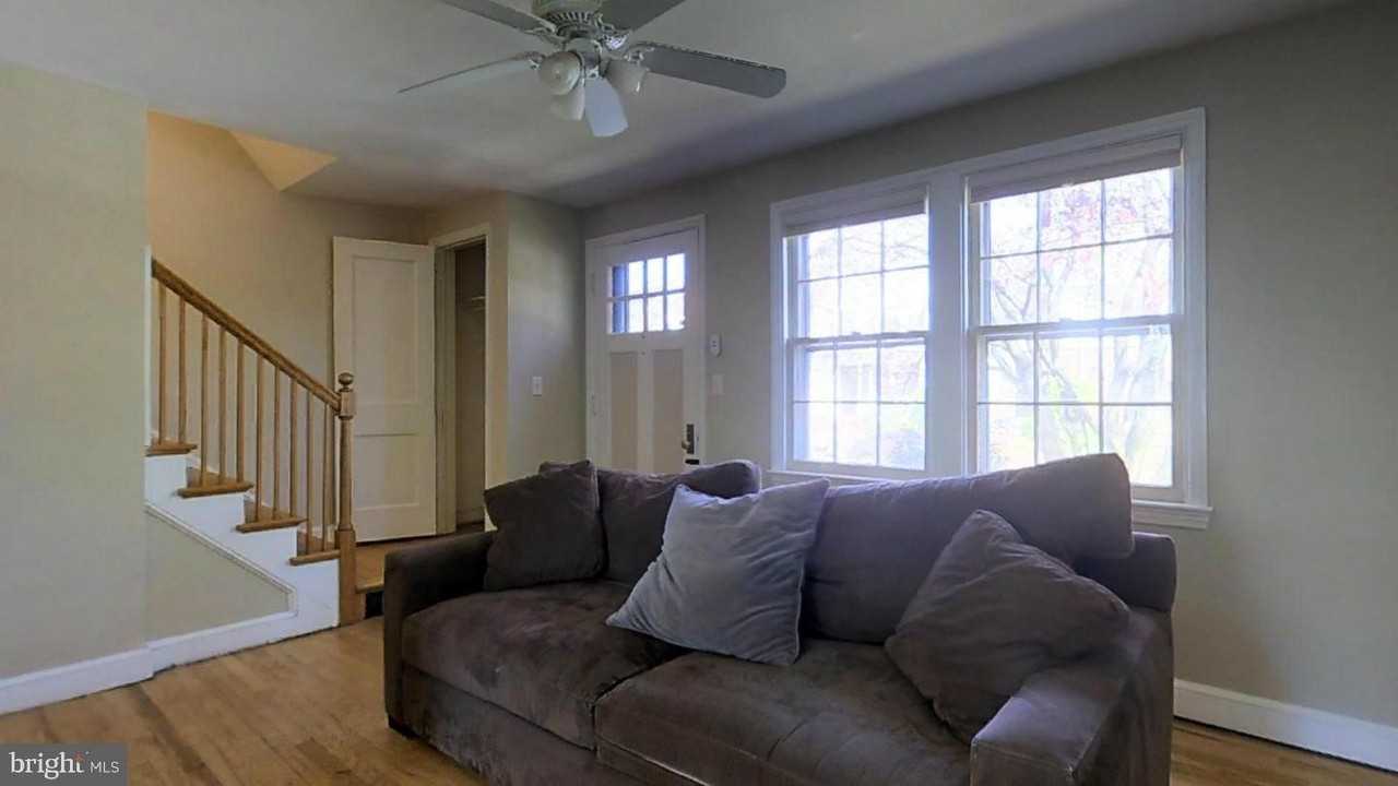 2112 N Brandywine St - Photo 4 of 11