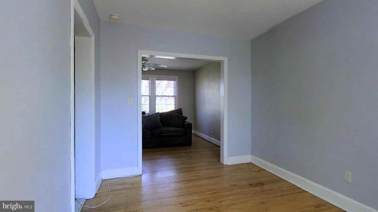 2112 N Brandywine St - Photo 5 of 11