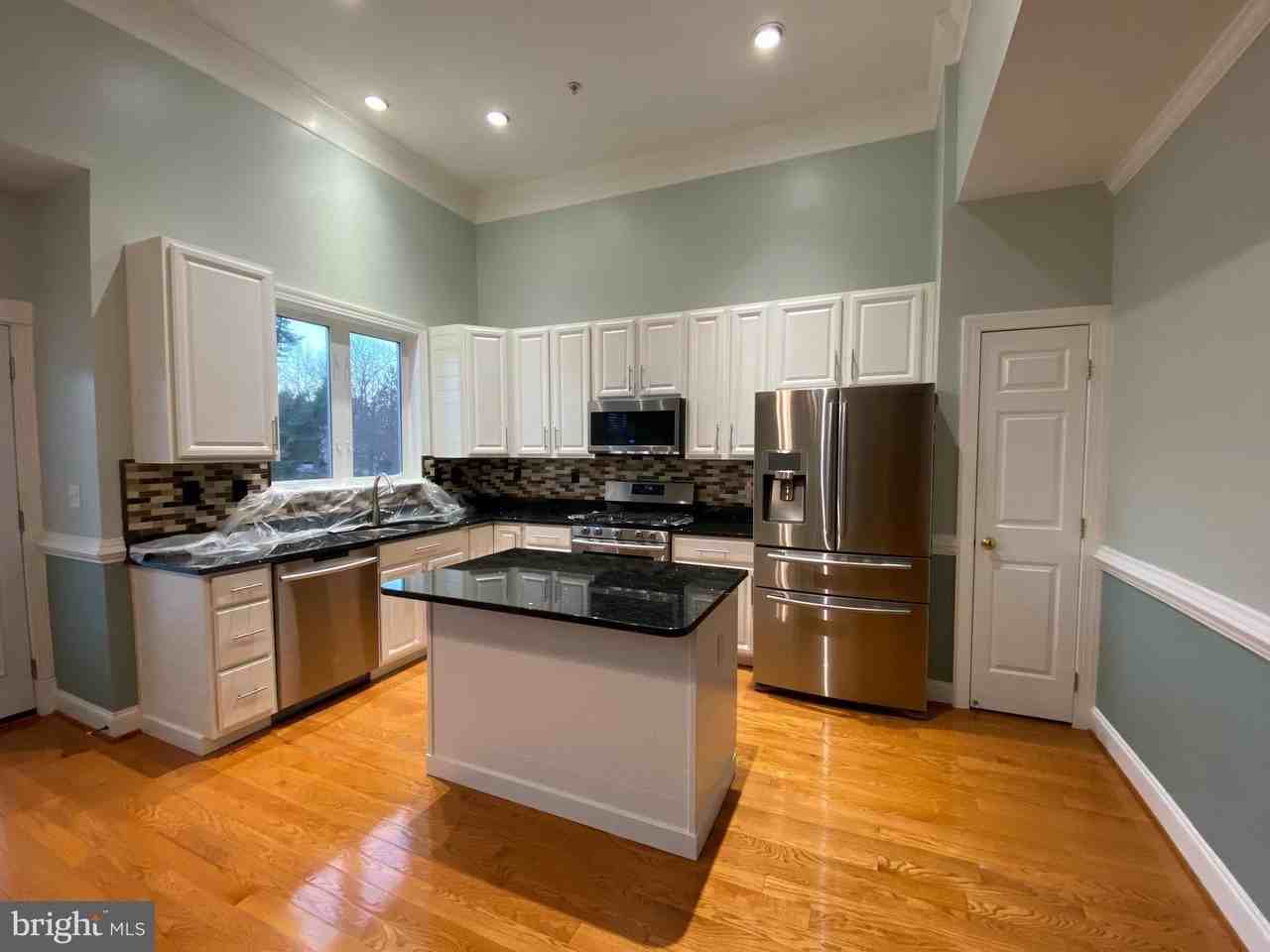 2509 William Taft Ct - Photo 6 of 21