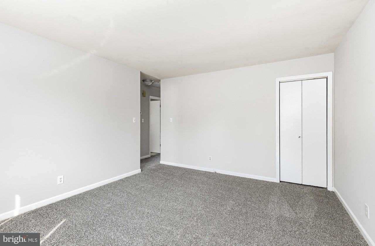 1929 Sierra Dr - Photo 4 of 28