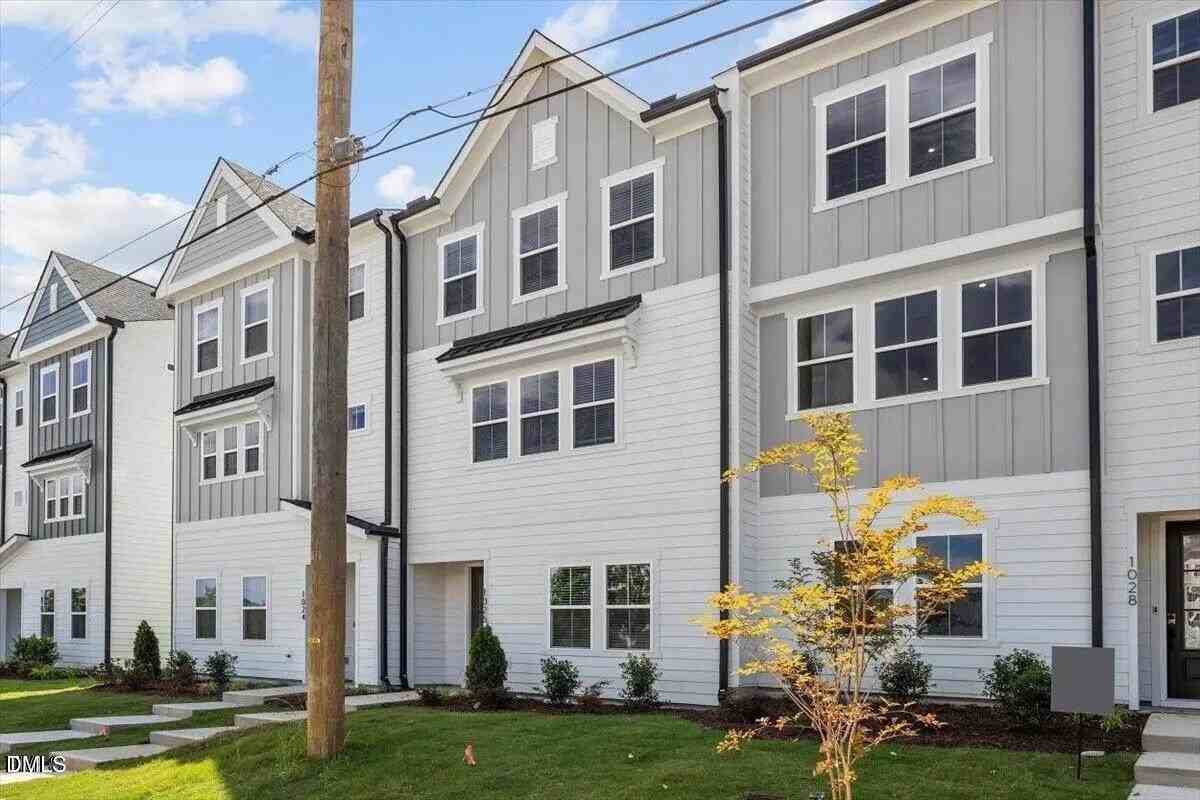 1026 Zelkova Lane - Photo 4 of 46