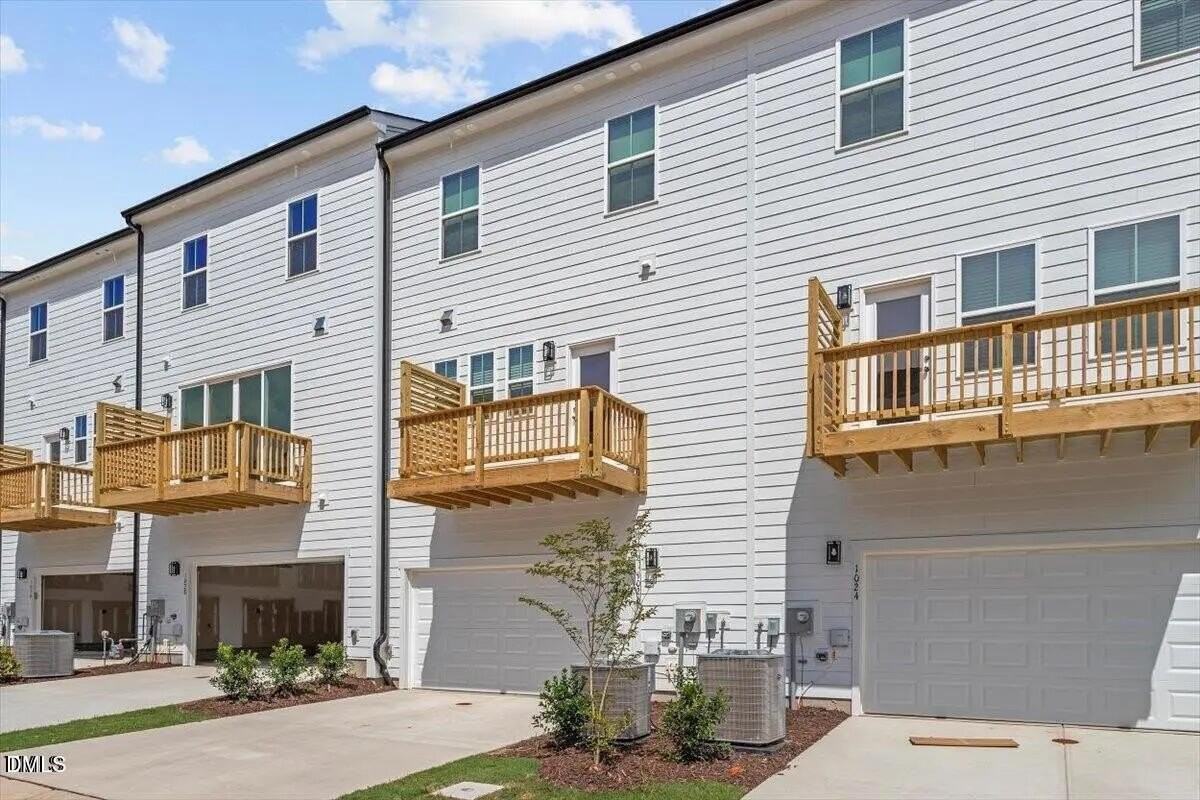 1026 Zelkova Lane - Photo 5 of 46