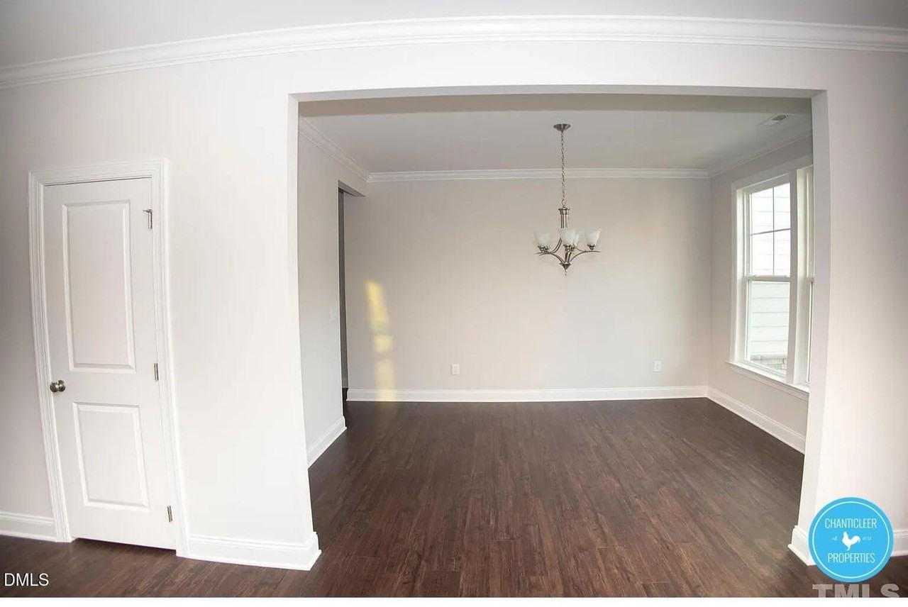 628 Gold Coast Dr - Photo 3 of 48