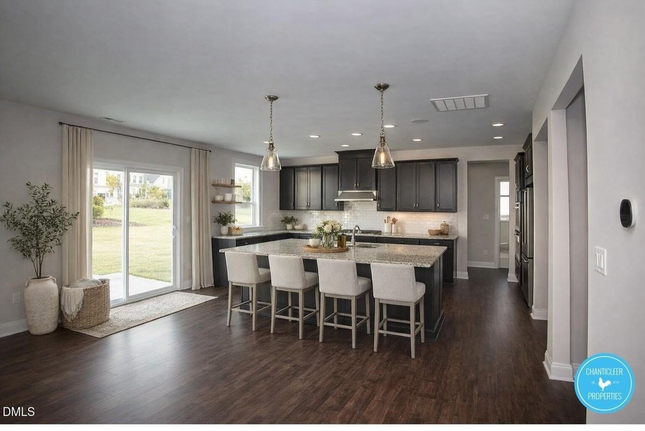 628 Gold Coast Dr - Photo 6 of 48