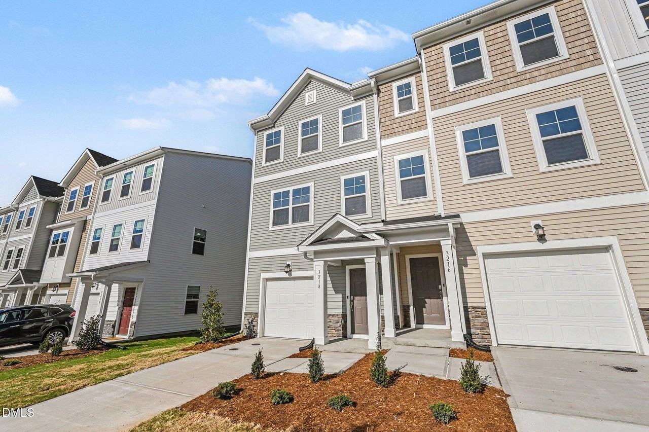 3218 Gypsum Drive - Photo 2 of 25