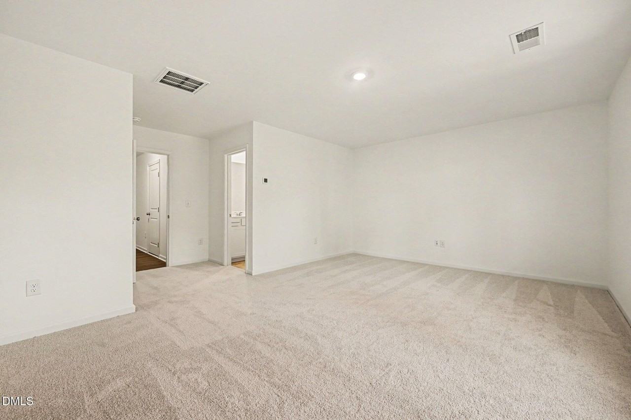 3218 Gypsum Drive - Photo 4 of 25