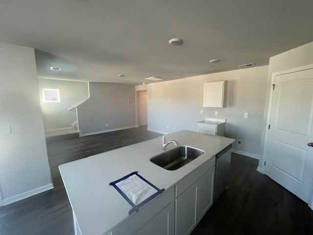 261 London Ct - Photo 4 of 10