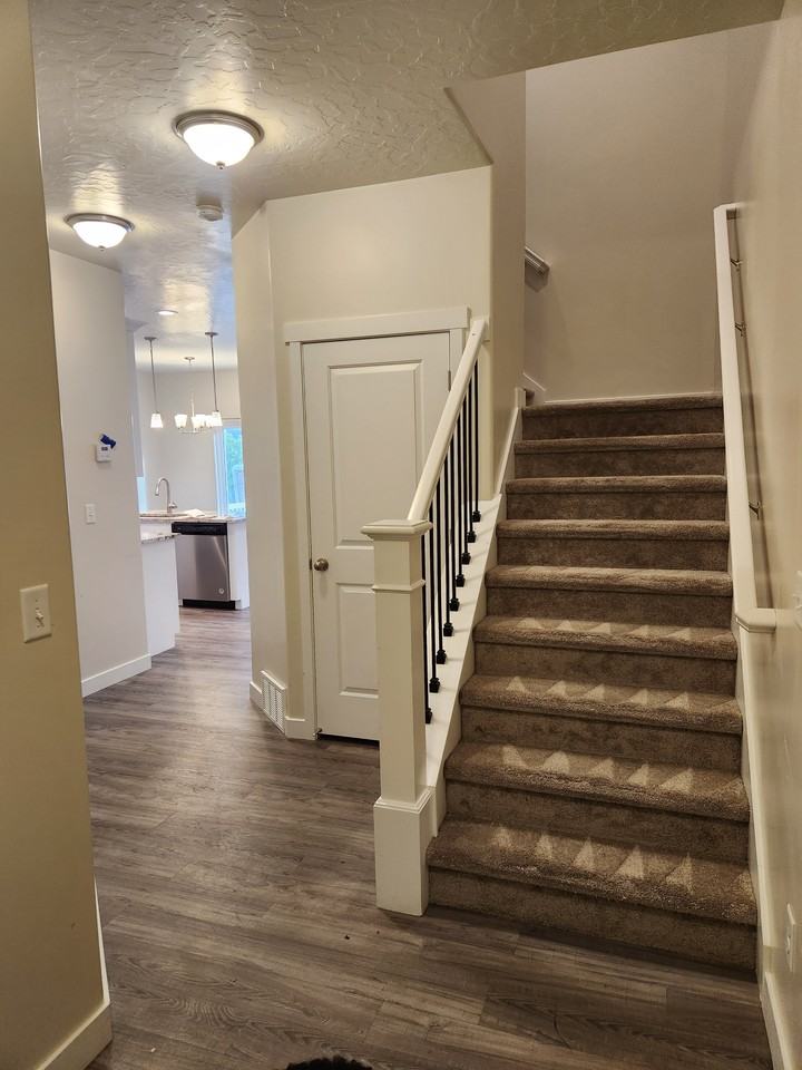 4023 W Harper Ln - Photo 2 of 25