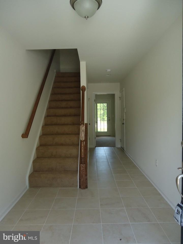 23196 Westwood Ct - Photo 2 of 12