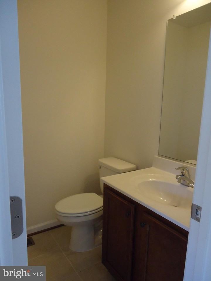 23196 Westwood Ct - Photo 7 of 12