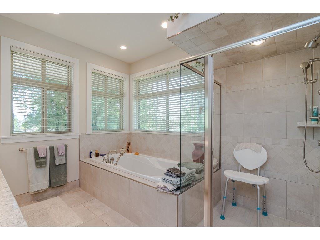 20932 36 Avenue - Photo 4 of 9