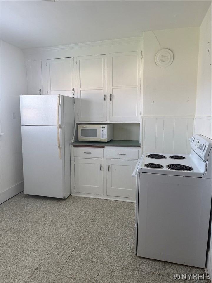 125 Eiseman Ave - Photo 5 of 9