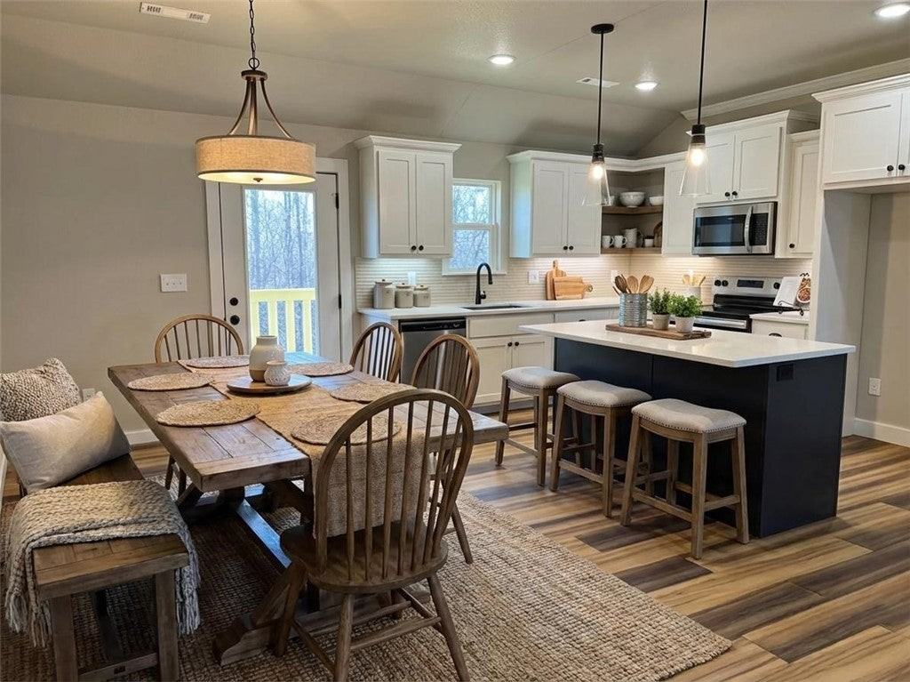4 Melrose Ln - Photo 6 of 11