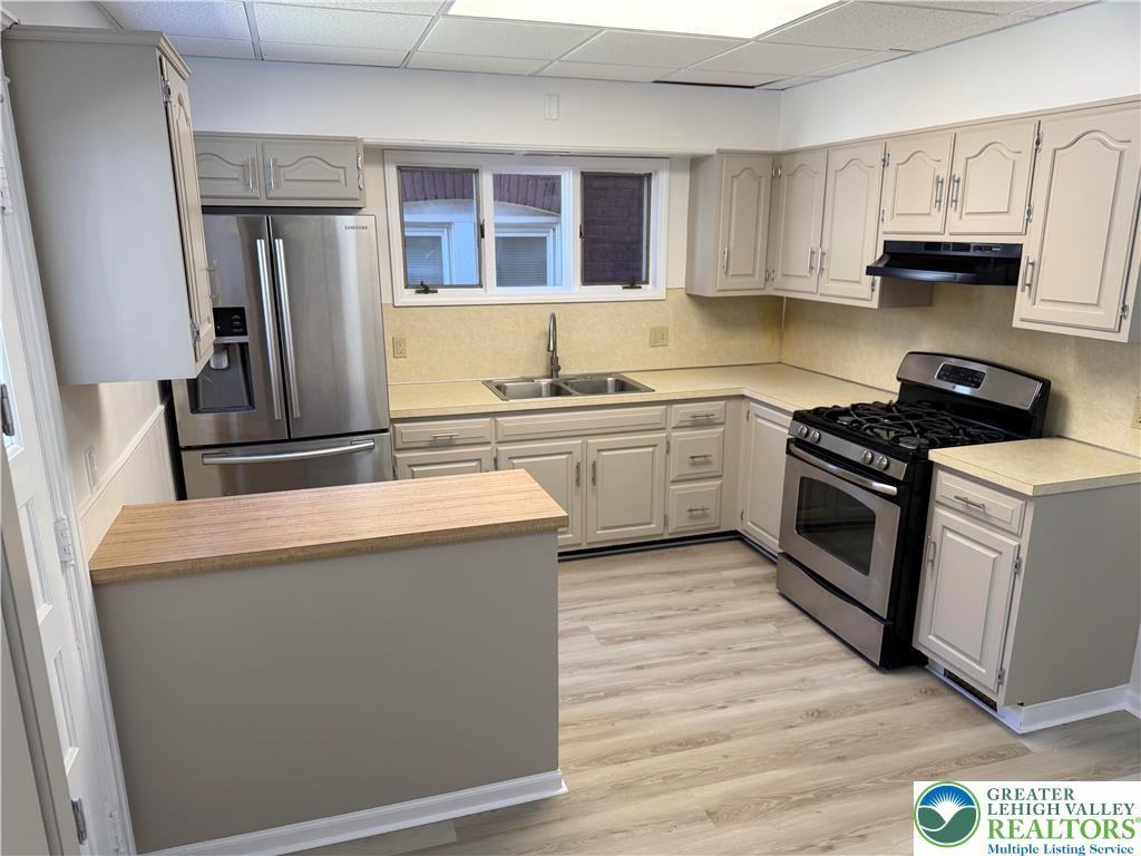 1129 Russell Ave - Photo 6 of 25