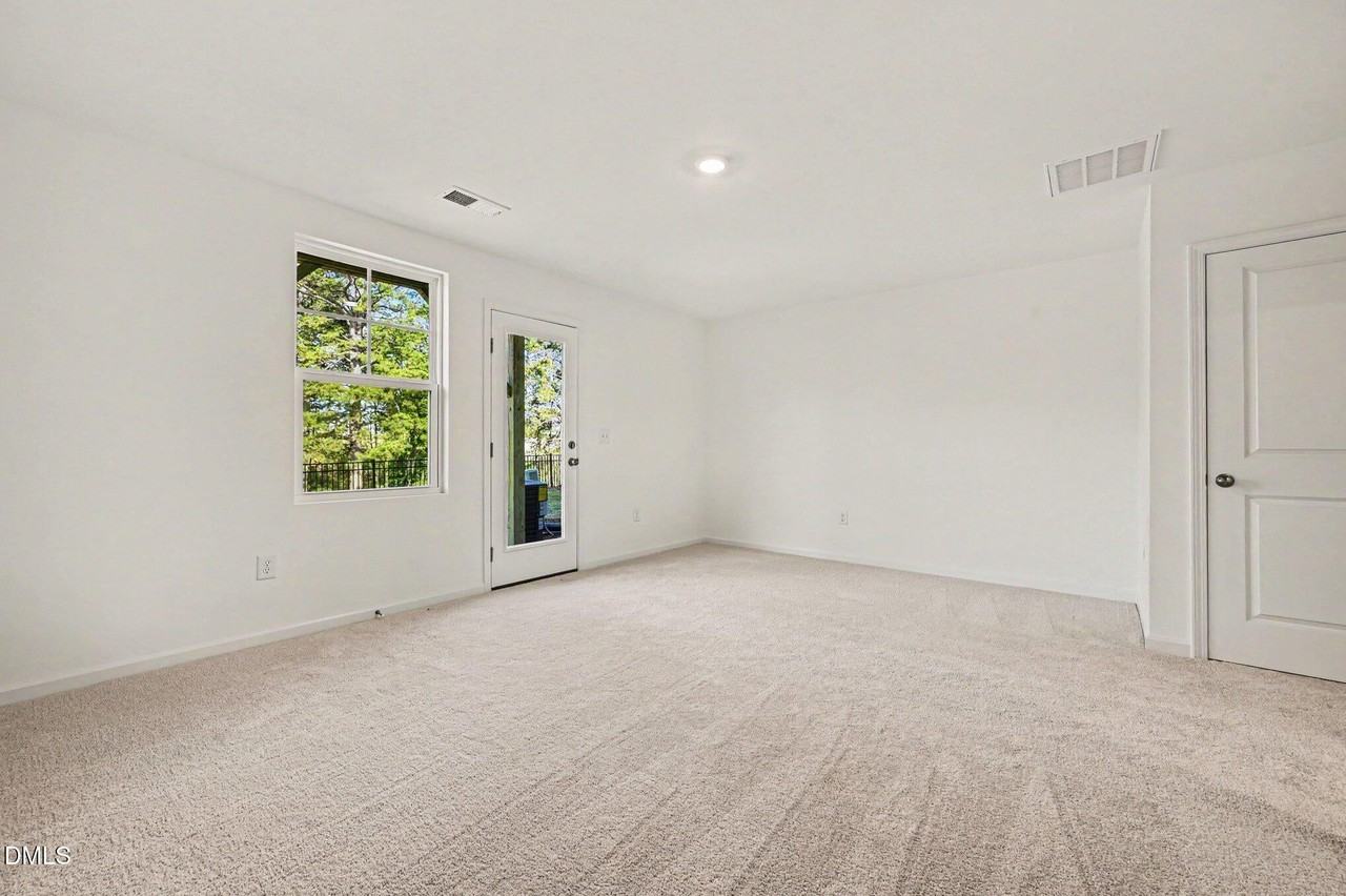 3218 Gypsum Drive - Photo 5 of 25