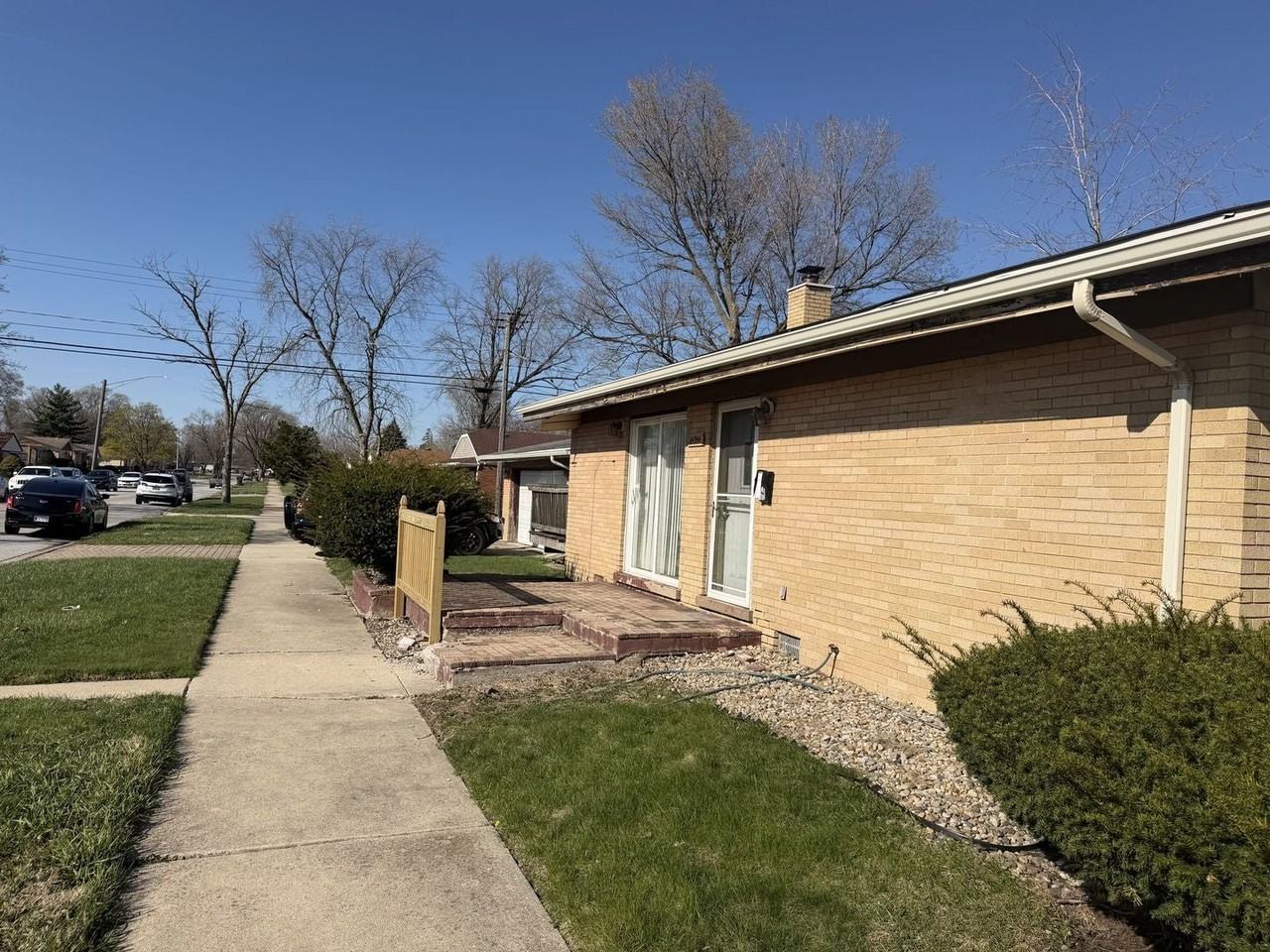 14941 Evans Ave - Photo 2 of 12