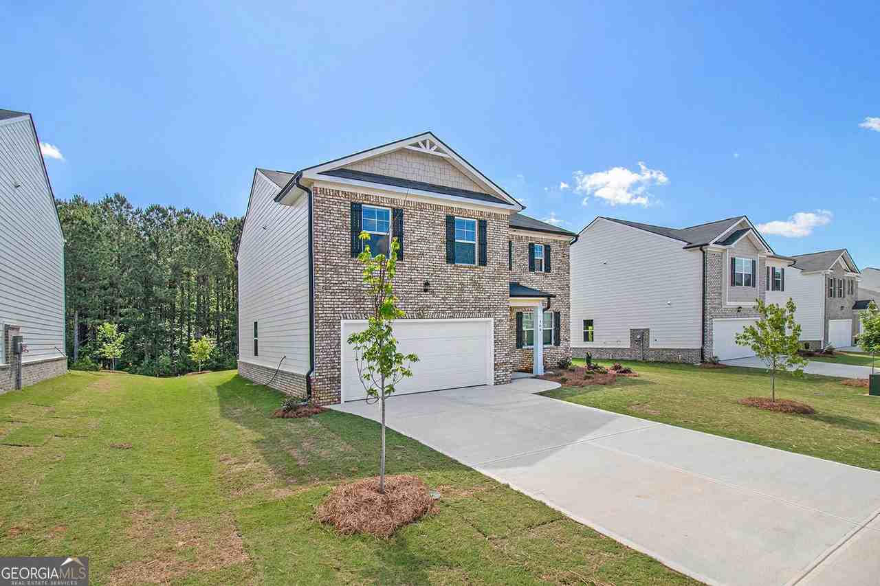 568 Whitman Ln