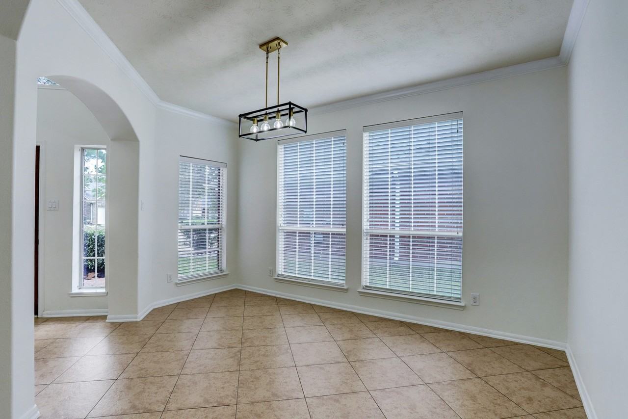 24823 Garnet Shadow Ln - Photo 5 of 22