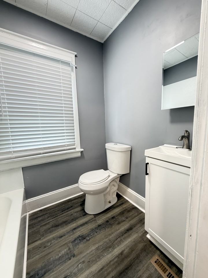 2511 Herman St #0 - Photo 3 of 7