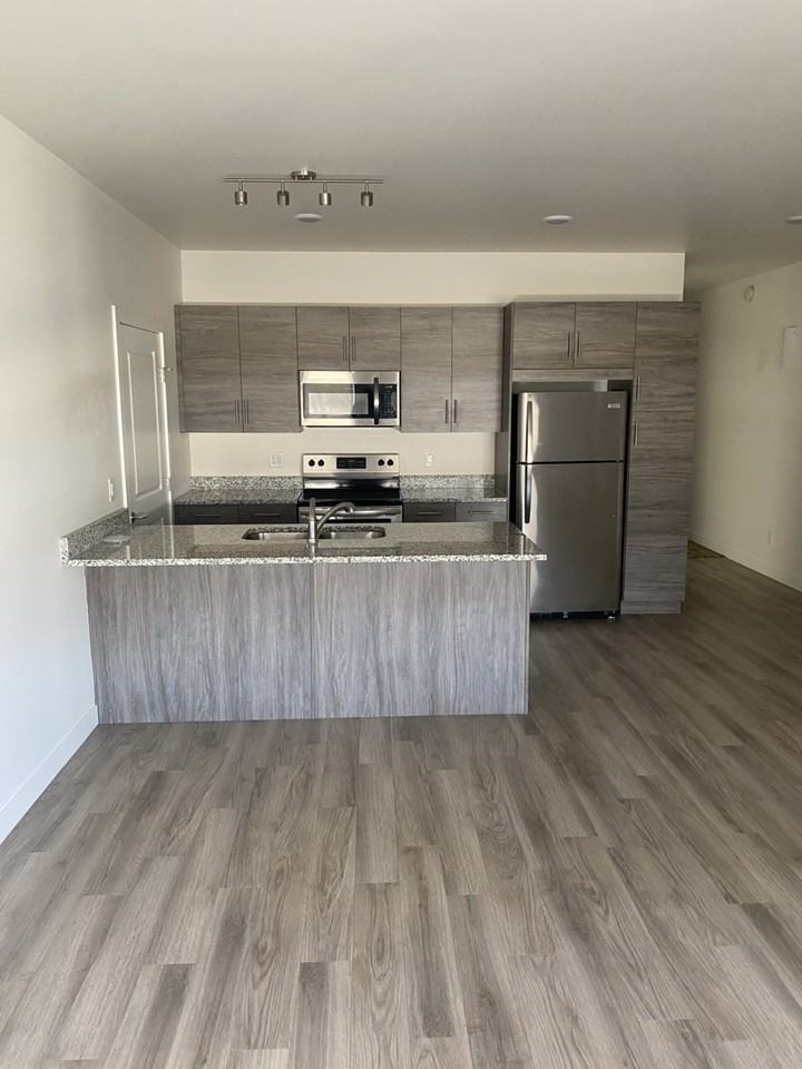 1060 Chevrier Blvd - Photo 4 of 9