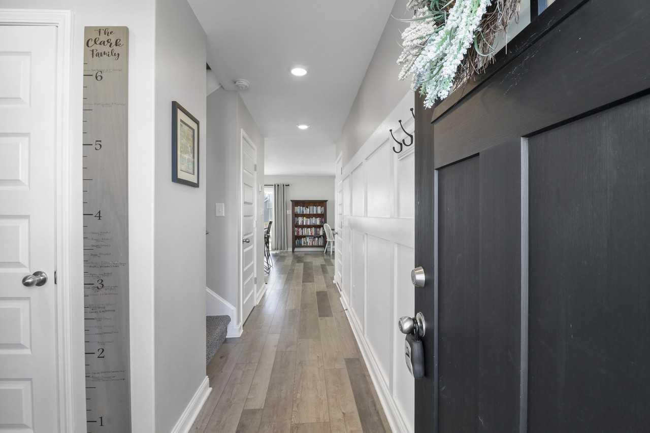 534 Bloomington Trce #1 - Photo 4 of 32