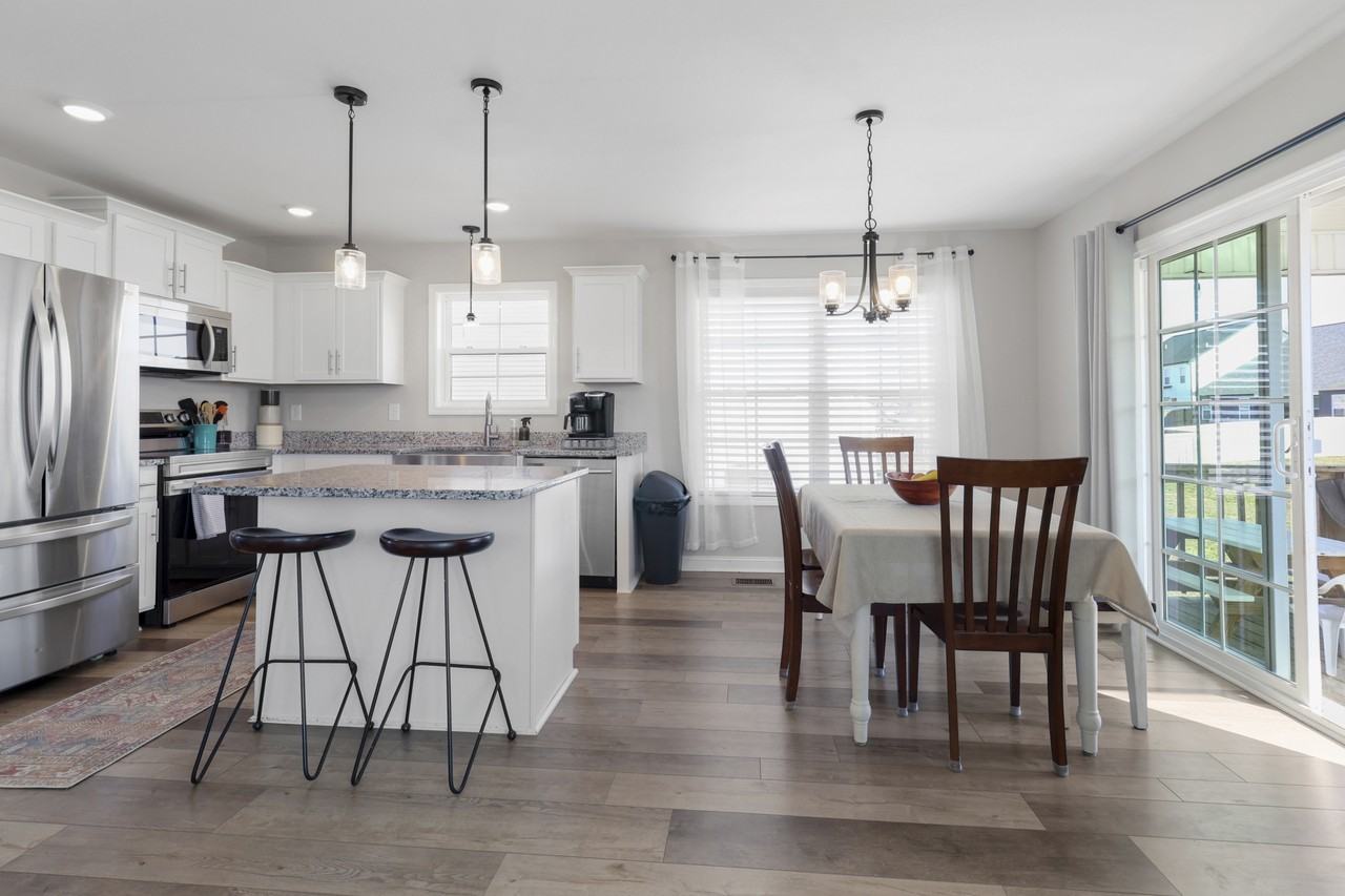 534 Bloomington Trce #1 - Photo 6 of 32