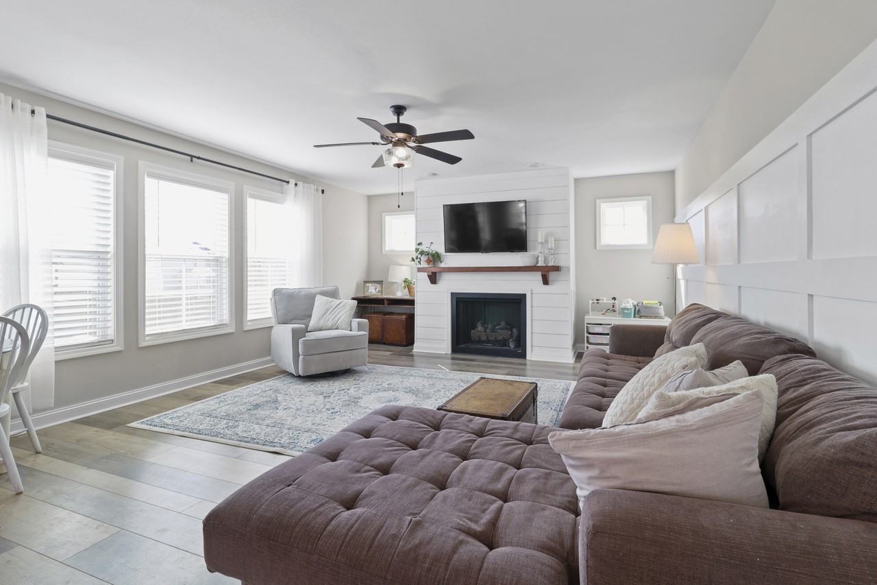 534 Bloomington Trce #1 - Photo 7 of 32