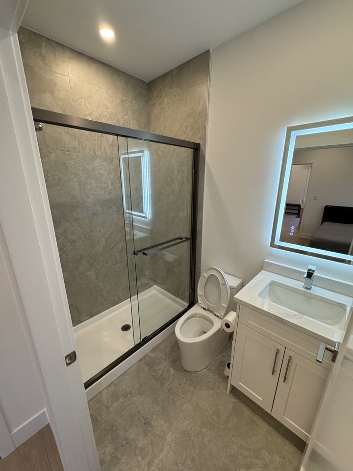 1028 West 46th Avenue #3 - Photo 4 of 5
