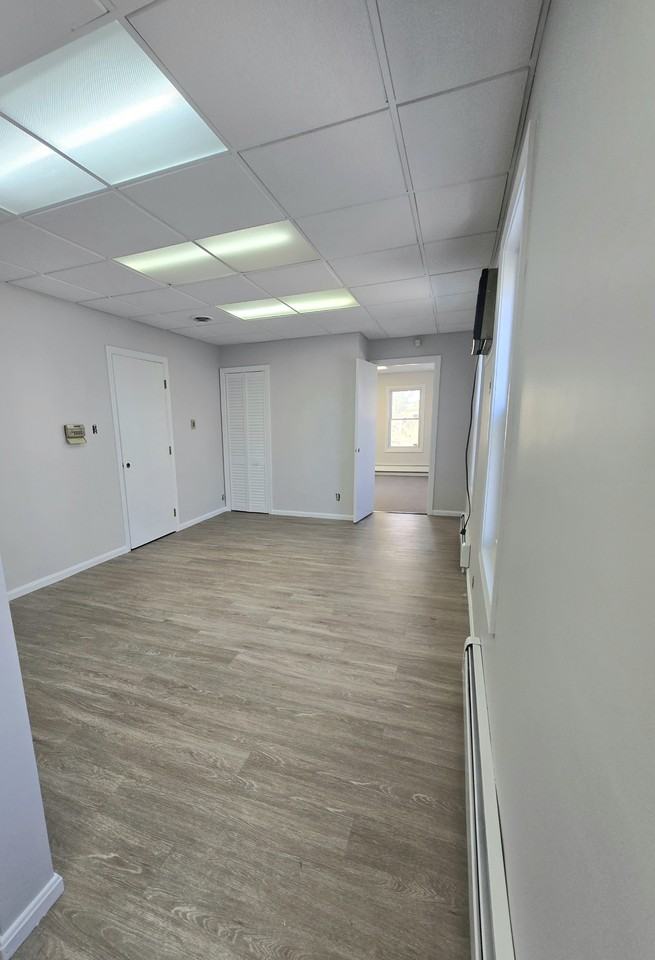 3 Maxwell Ct #1 - Photo 6 of 11