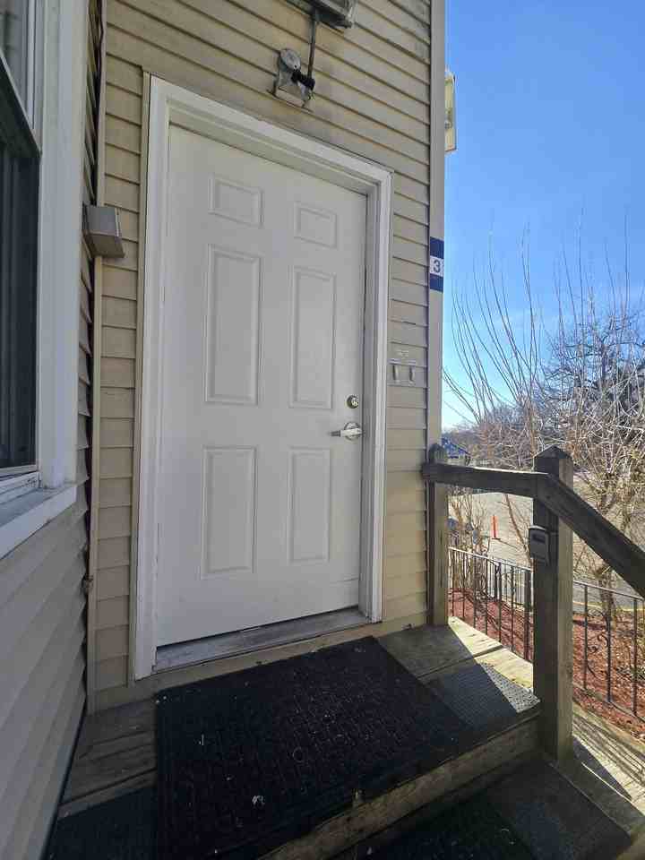 3 Maxwell Ct #1 - Photo 2 of 12