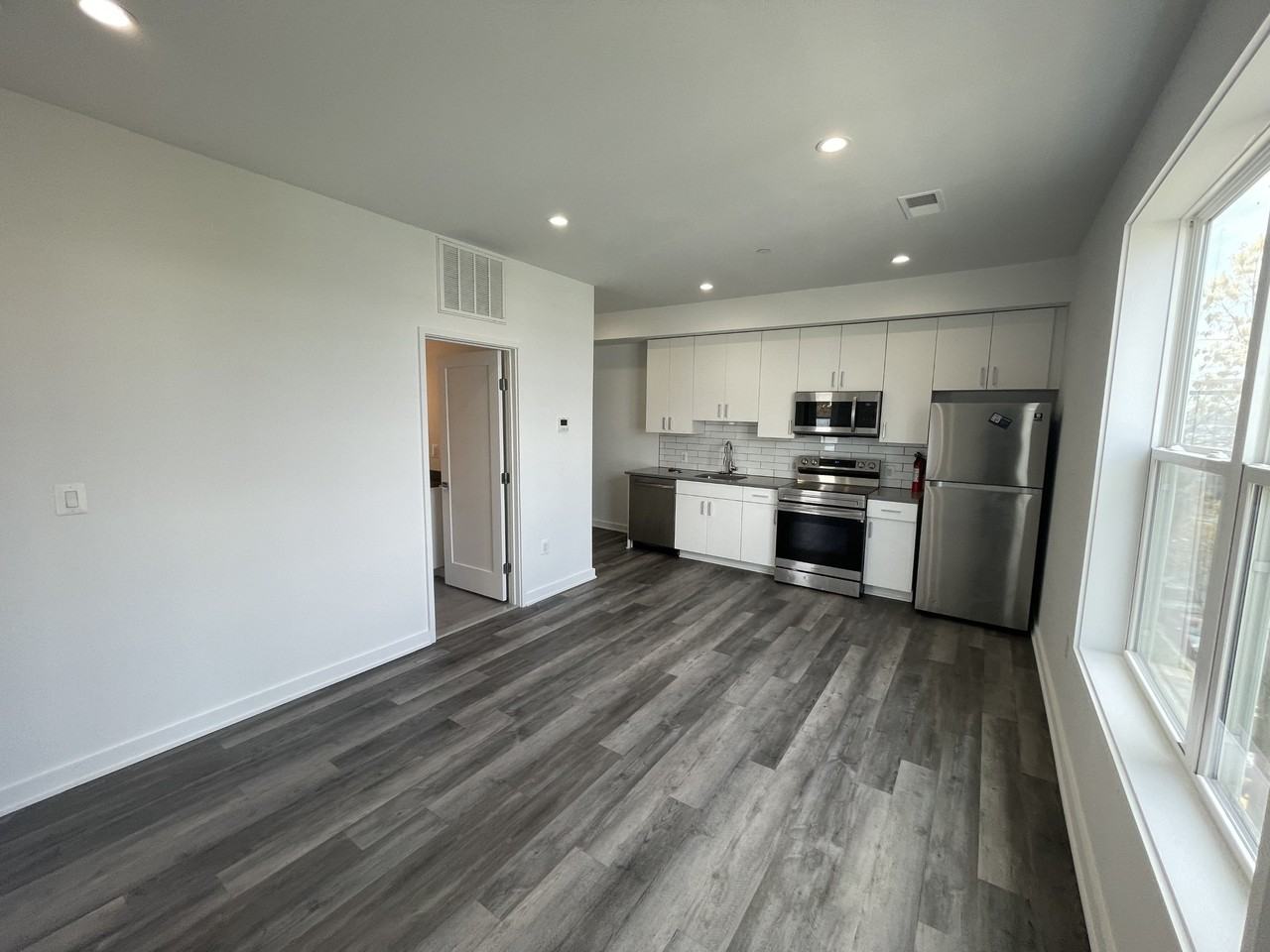 2215 Minnesota Ave Se #18 - Photo 2 of 6