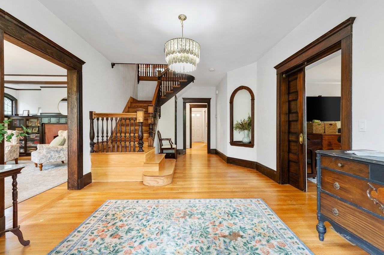 12 Windermere Ave #1 - Photo 2 of 10