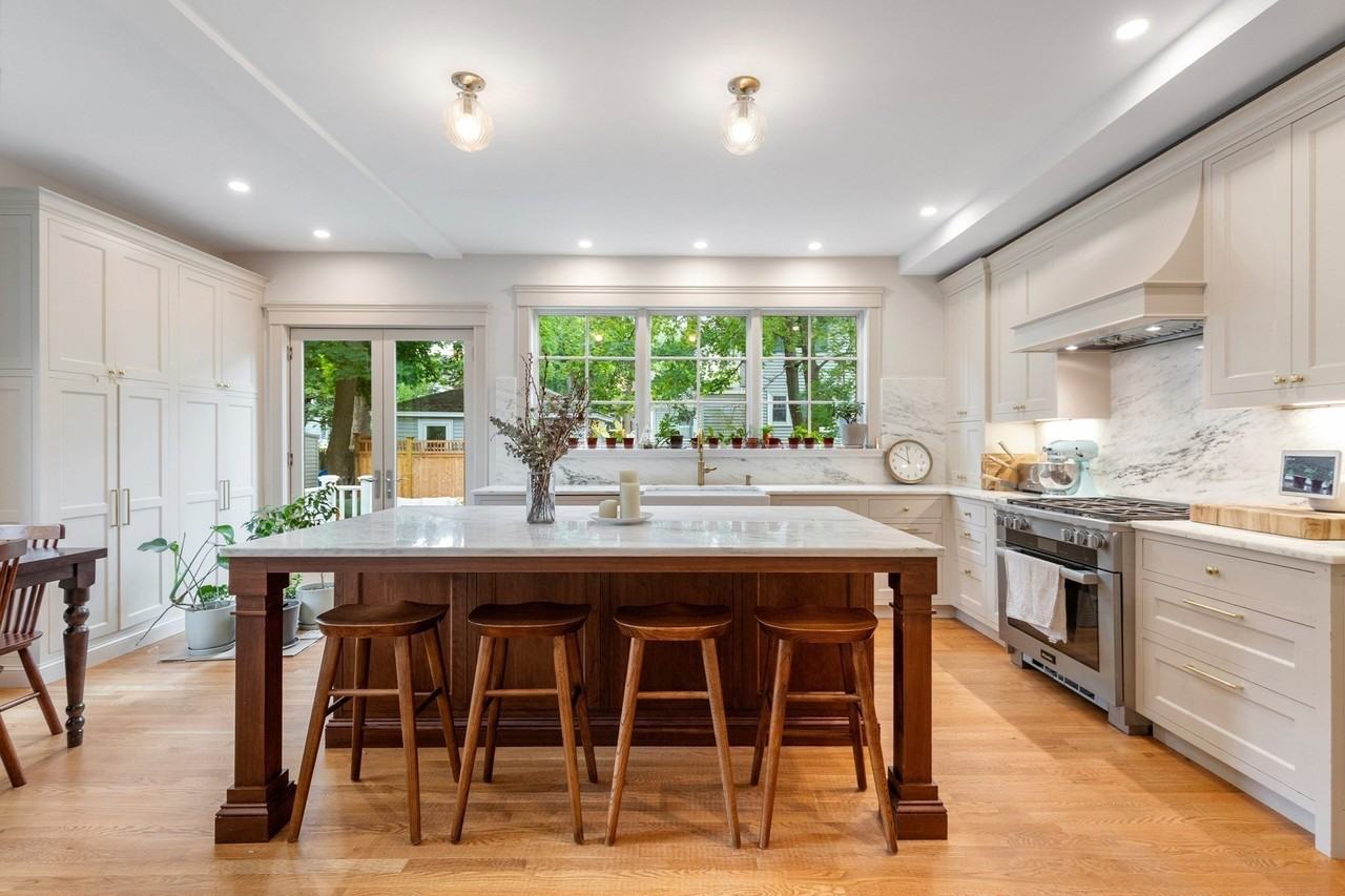 12 Windermere Ave #1 - Photo 4 of 10