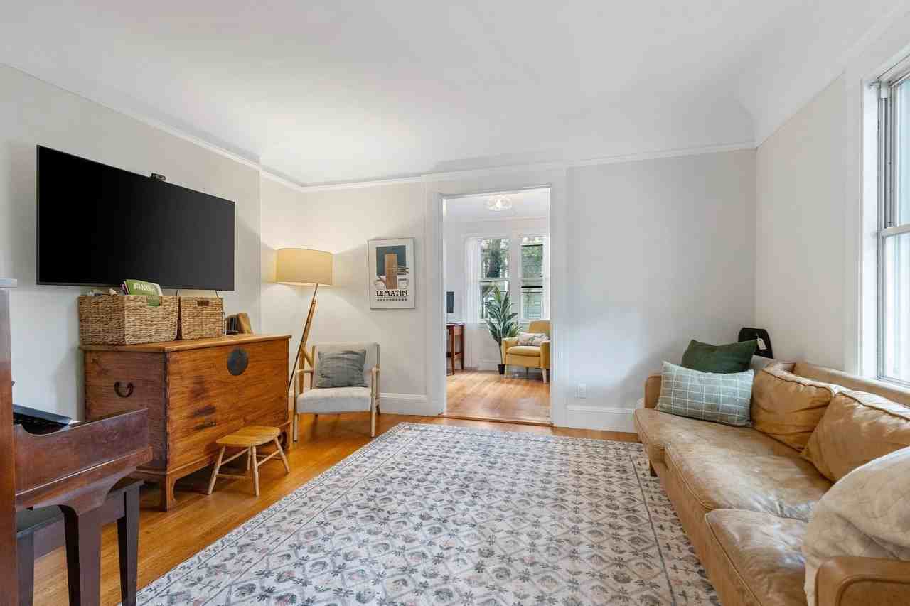 12 Windermere Ave #1 - Photo 5 of 10